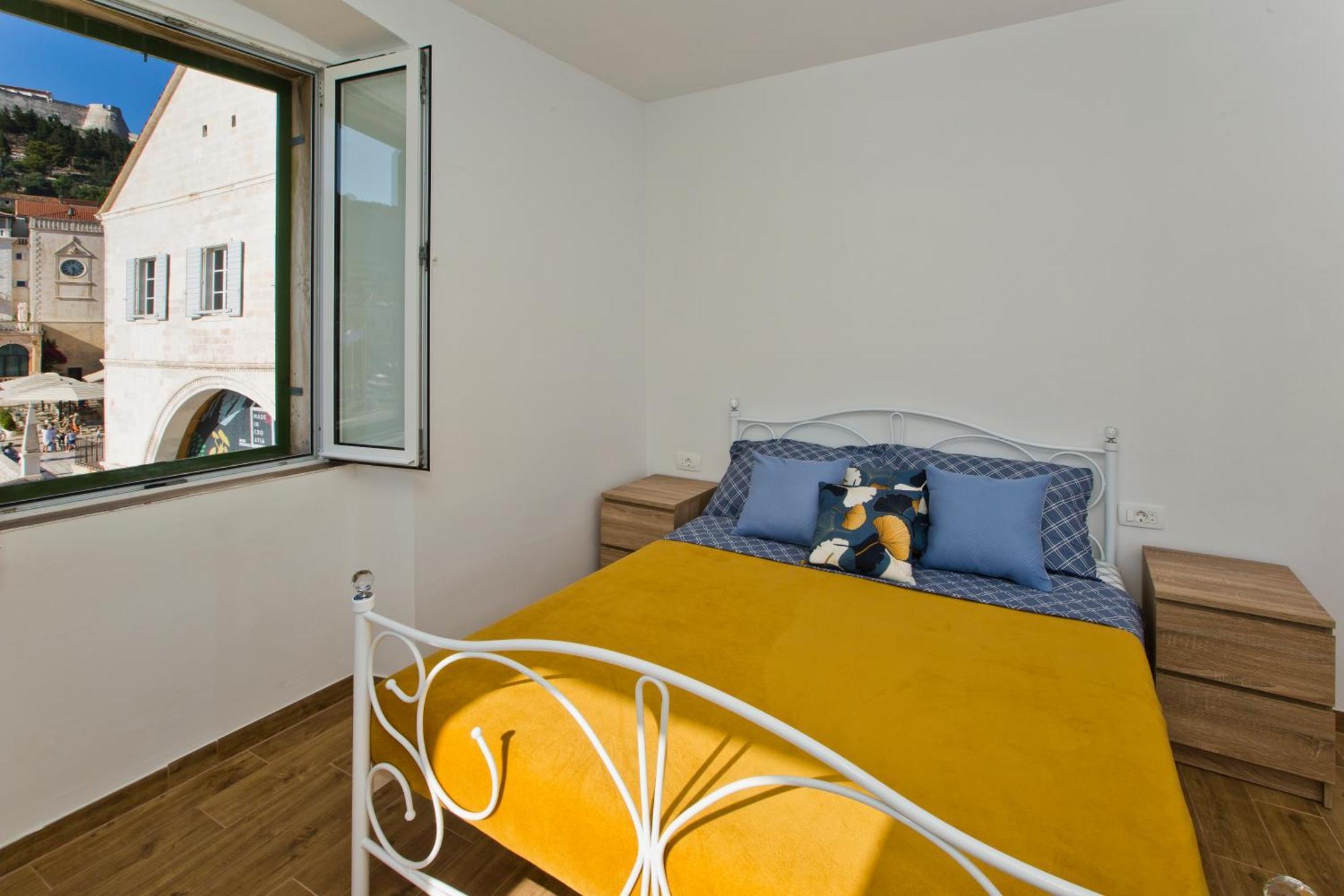Hvar Sea View Apartment Хвар Екстериор снимка